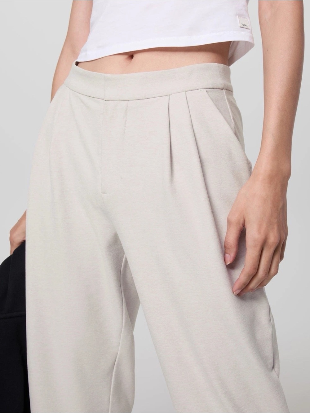 Vuori Elevation Pants 29” Inseam Ankle Ecru Heather Sz M Relaxed Straight Leg